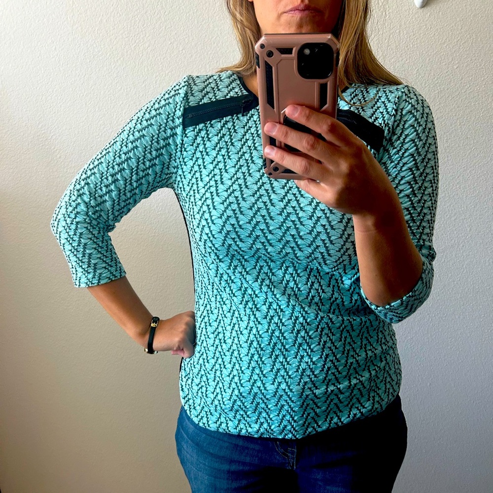 1/3 sleeve, great for the office.